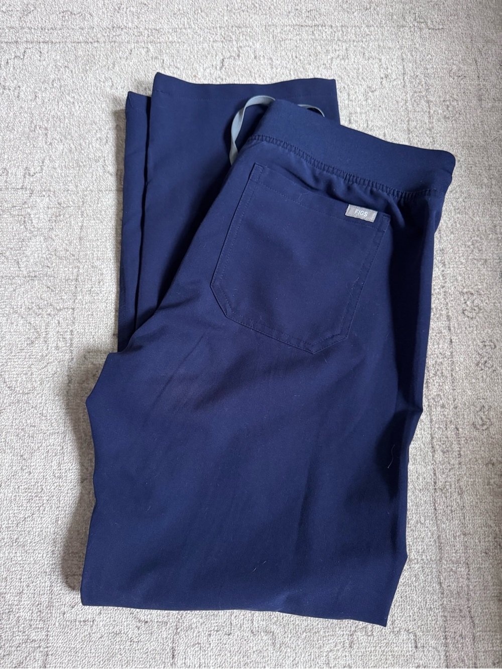 FIGS Livingston Basic Scrub Pants in Navy Blue (Size Medium)